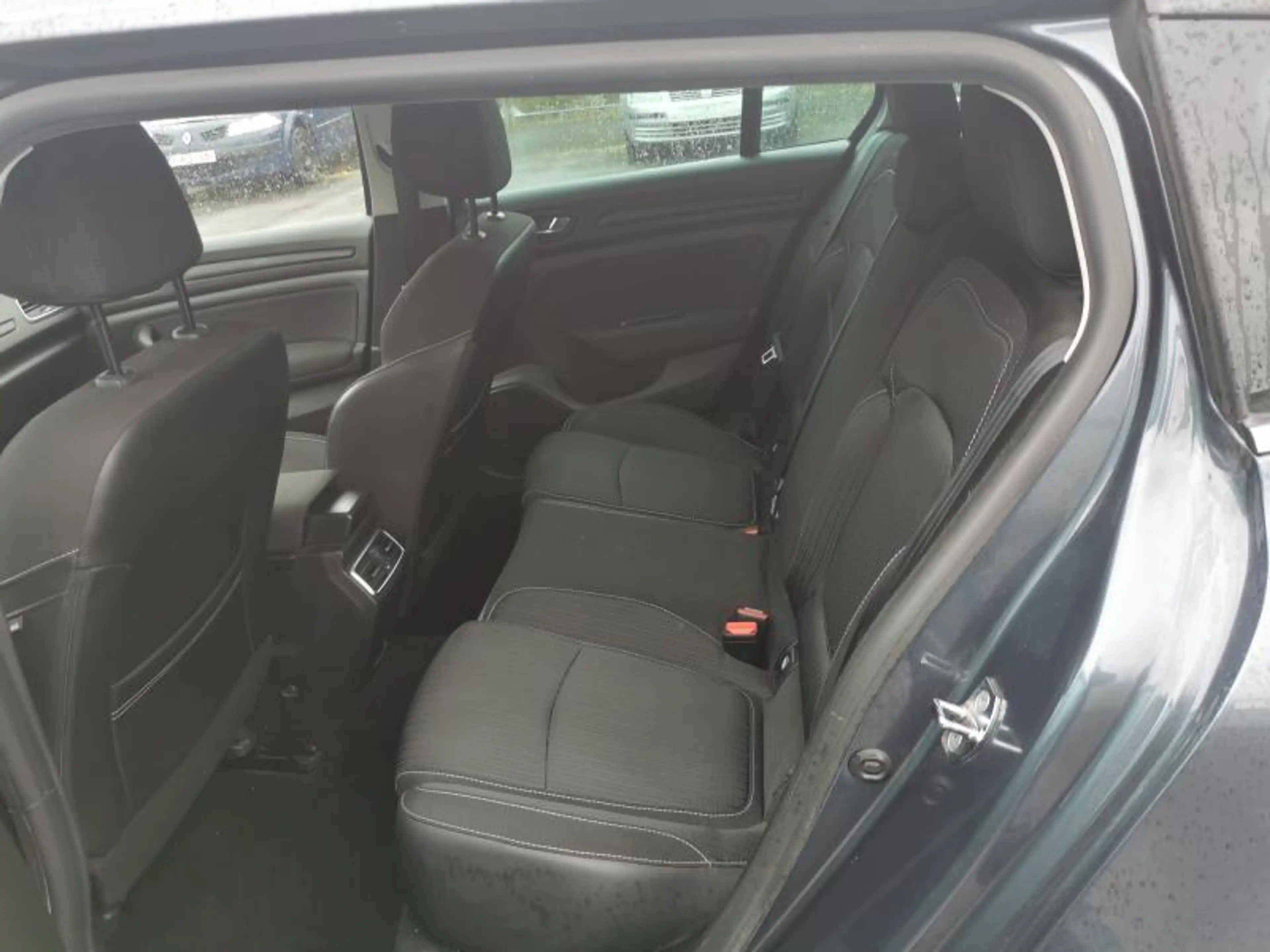 Renault Megane 1.2 TCe 130cv break gris 12/17 Airco GPS Capteurs — photo 13
