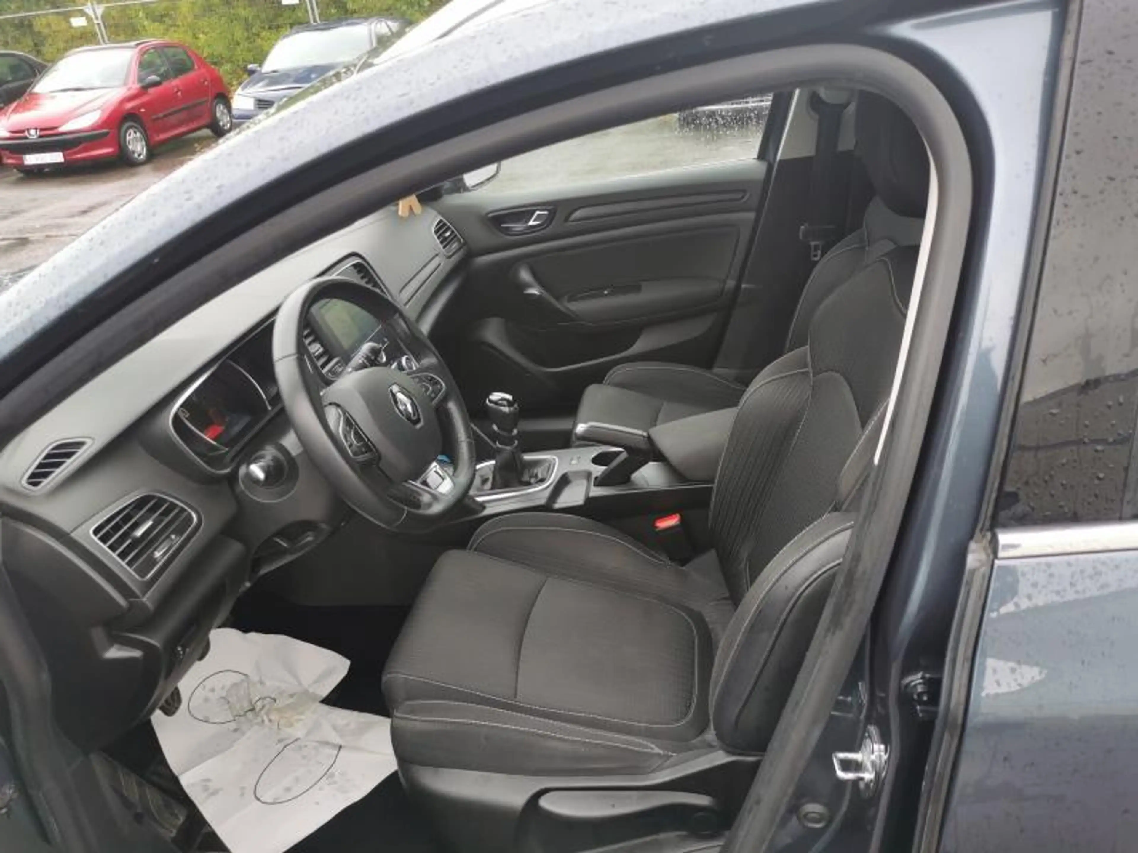 Renault Megane 1.2 TCe 130cv break gris 12/17 Airco GPS Capteurs — photo 12