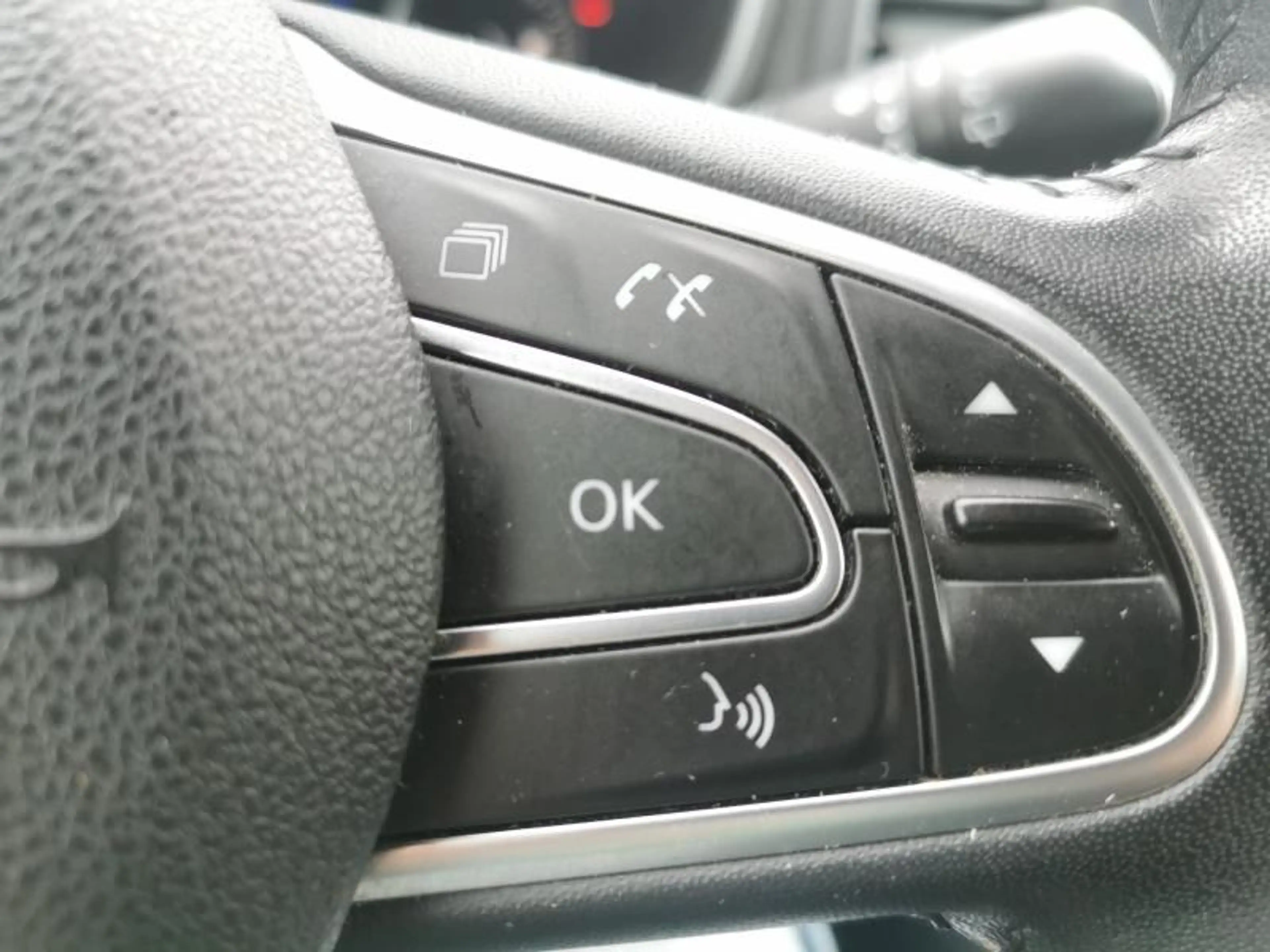 Renault Megane 1.2 TCe 130cv break gris 12/17 Airco GPS Capteurs — photo 7