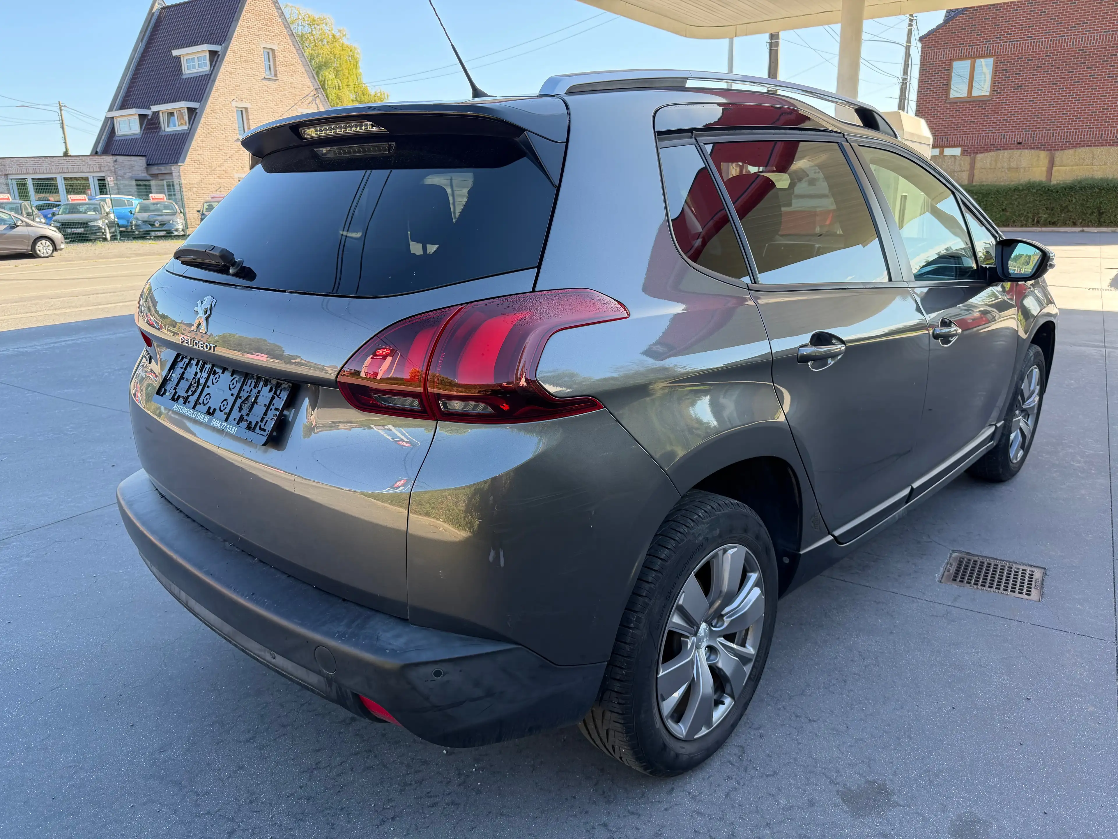 Peugeot 2008 2008 1.2i PureTech Style S — photo 4
