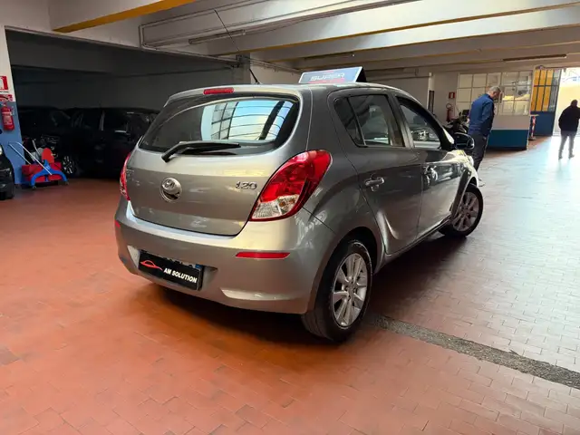 Hyundai I20 view 3