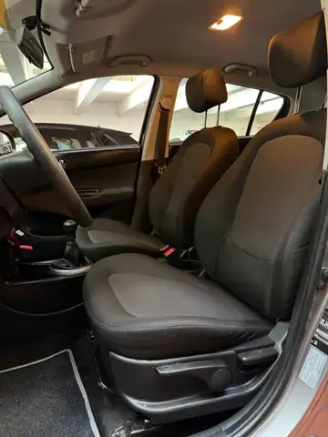 Hyundai I20 view 5
