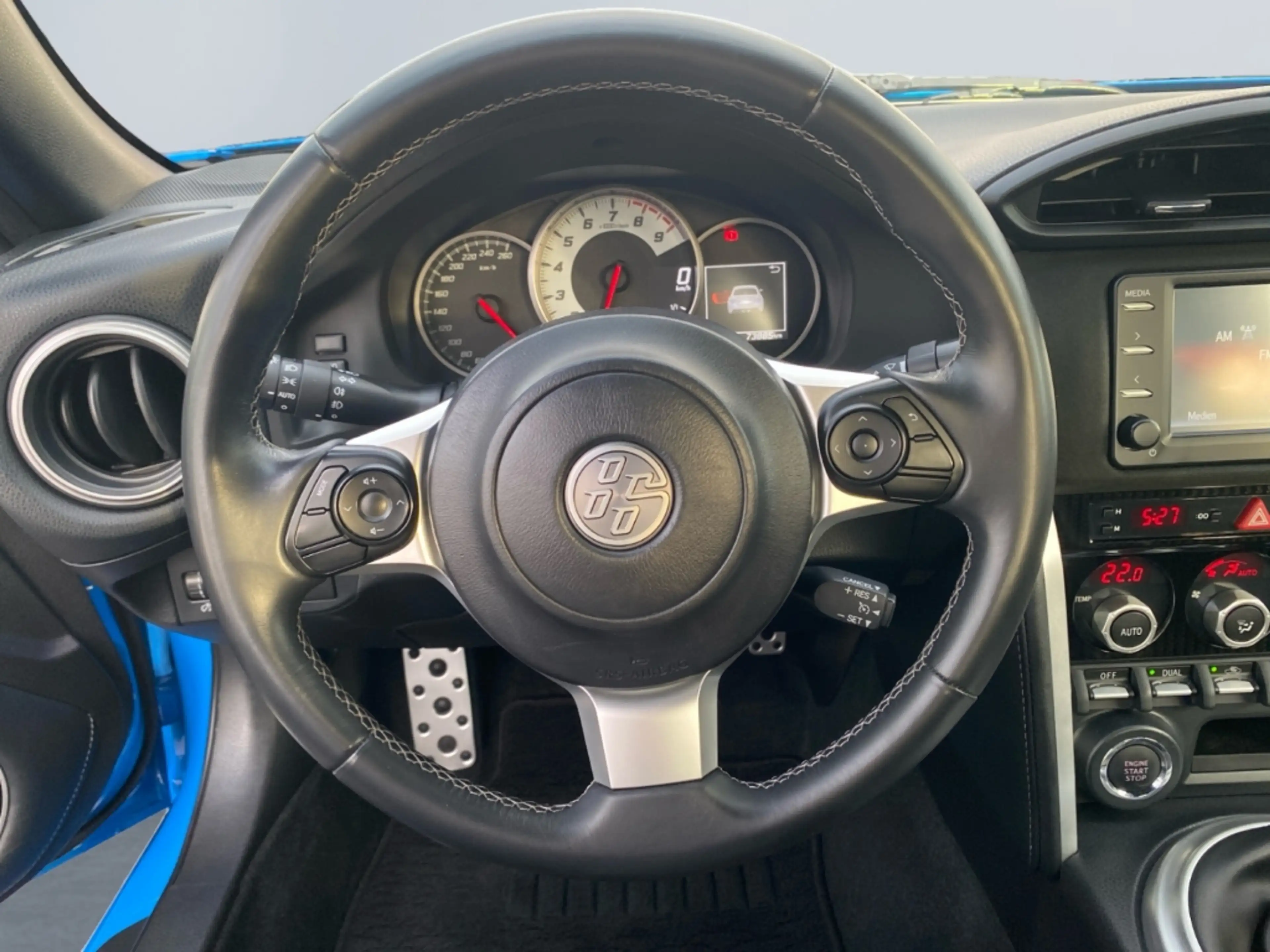 Toyota GT86 Dragon *Bi-LED*BREMBO*Alcantara*PDC*SmartKey* — photo 11