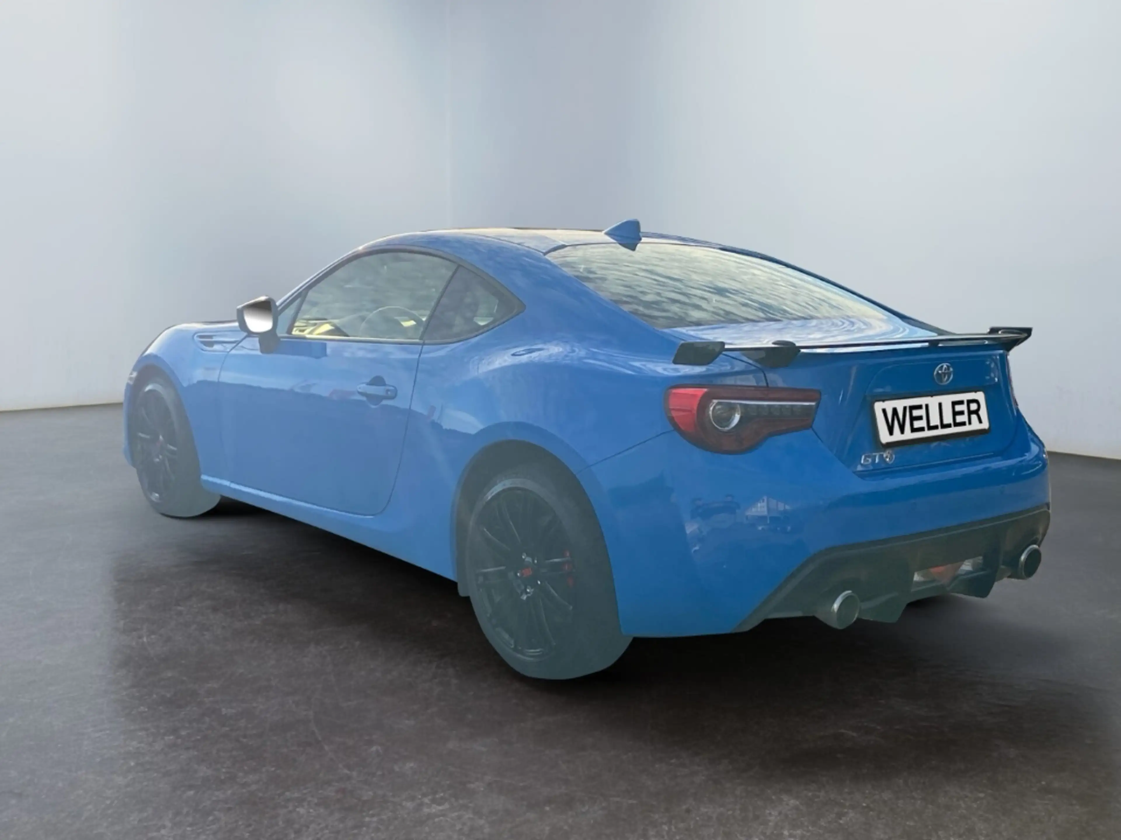 Toyota GT86 Dragon *Bi-LED*BREMBO*Alcantara*PDC*SmartKey* — photo 7