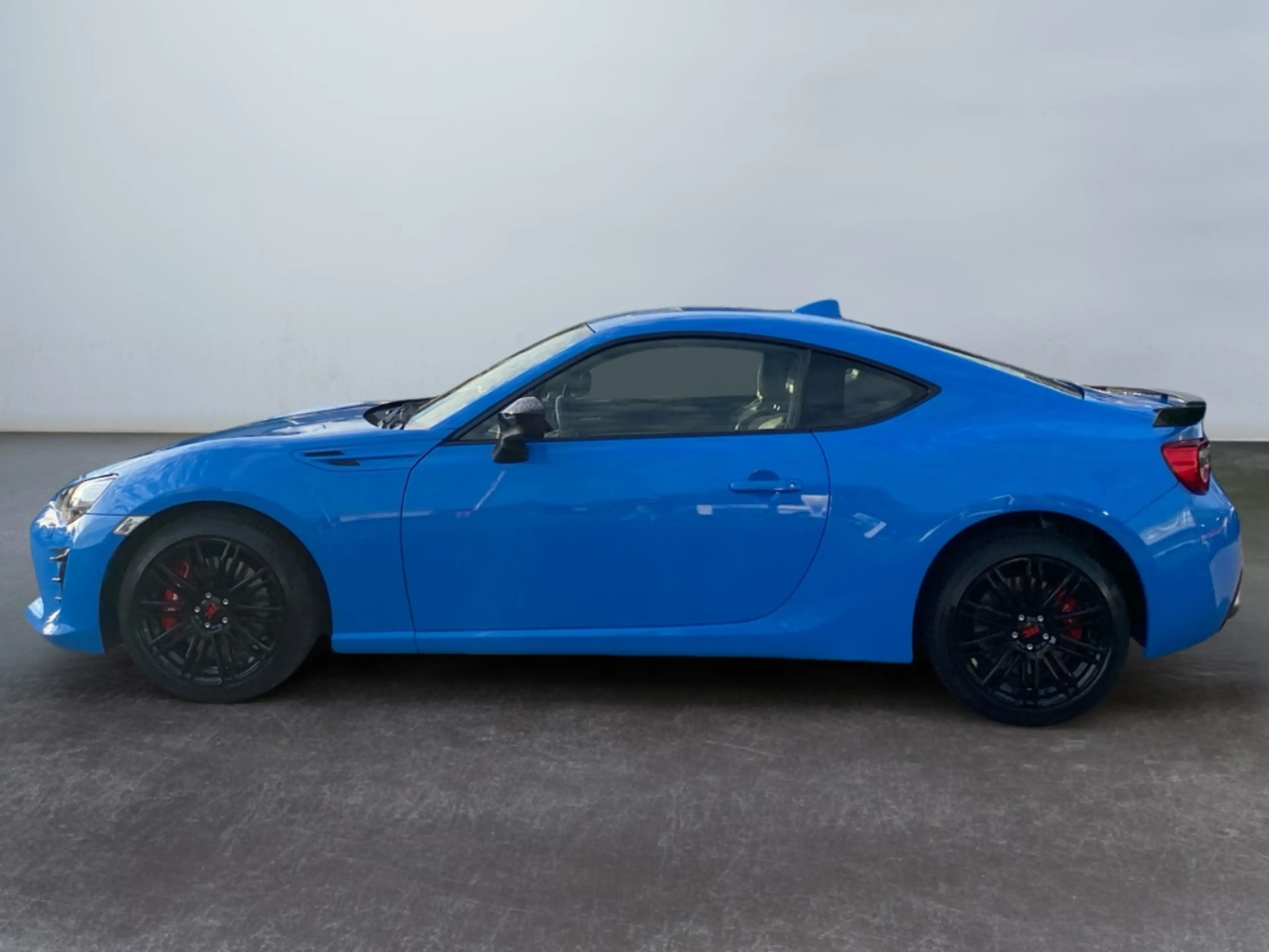 Toyota GT86 Dragon *Bi-LED*BREMBO*Alcantara*PDC*SmartKey* — photo 5