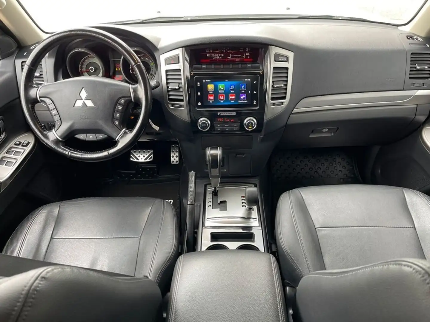 Mitsubishi Pajero 3.2 DI-D 16V aut. 5p. Diamant Blanco - 1