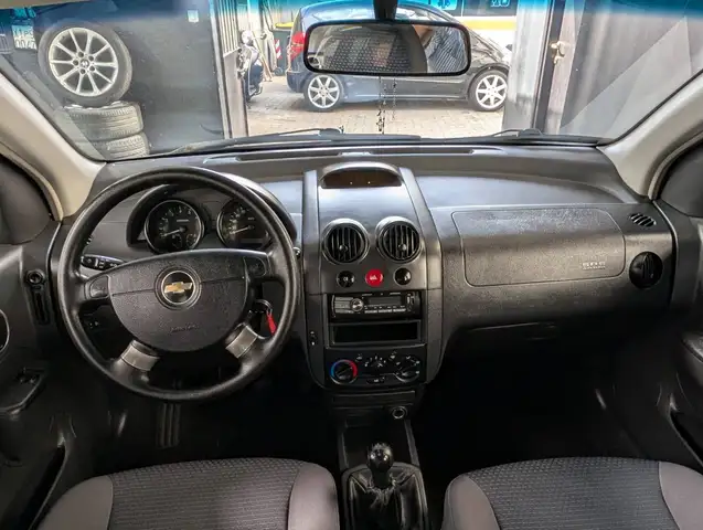 Chevrolet Kalos view 6
