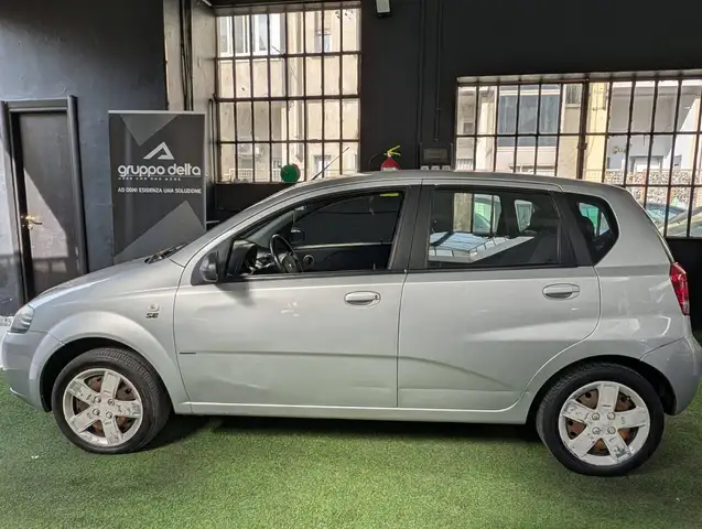 Chevrolet Kalos view 2