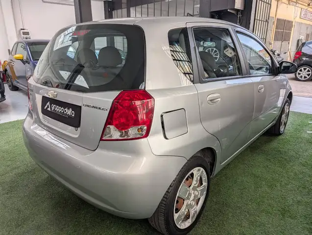 Chevrolet Kalos view 4