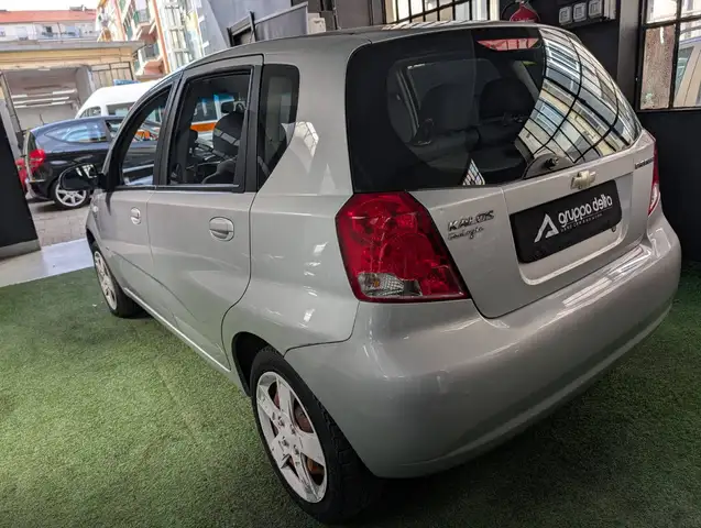 Chevrolet Kalos view 3