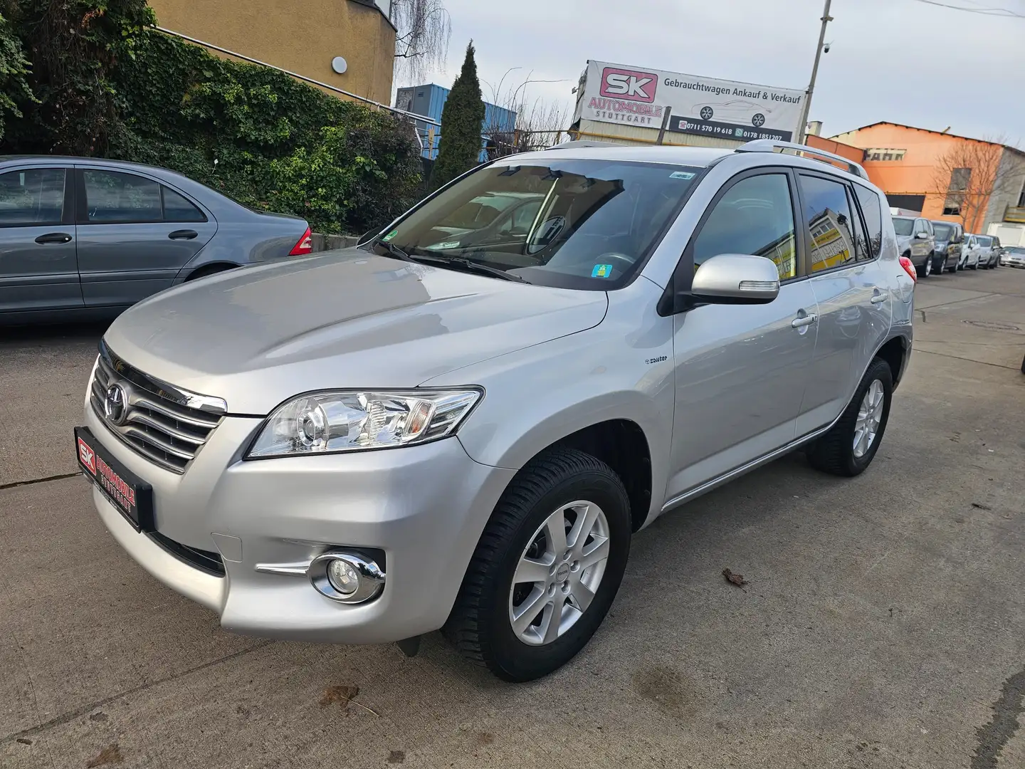 Toyota RAV 4 Life Silber - 1