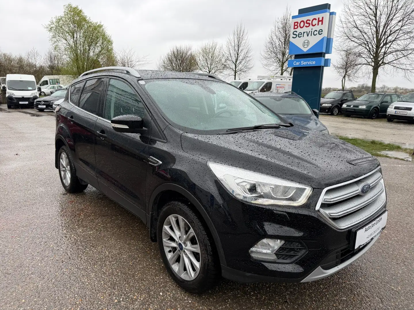 Ford Kuga Titanium*AHK*Sitzheizung*Klima*guter Zustand* Schwarz - 2