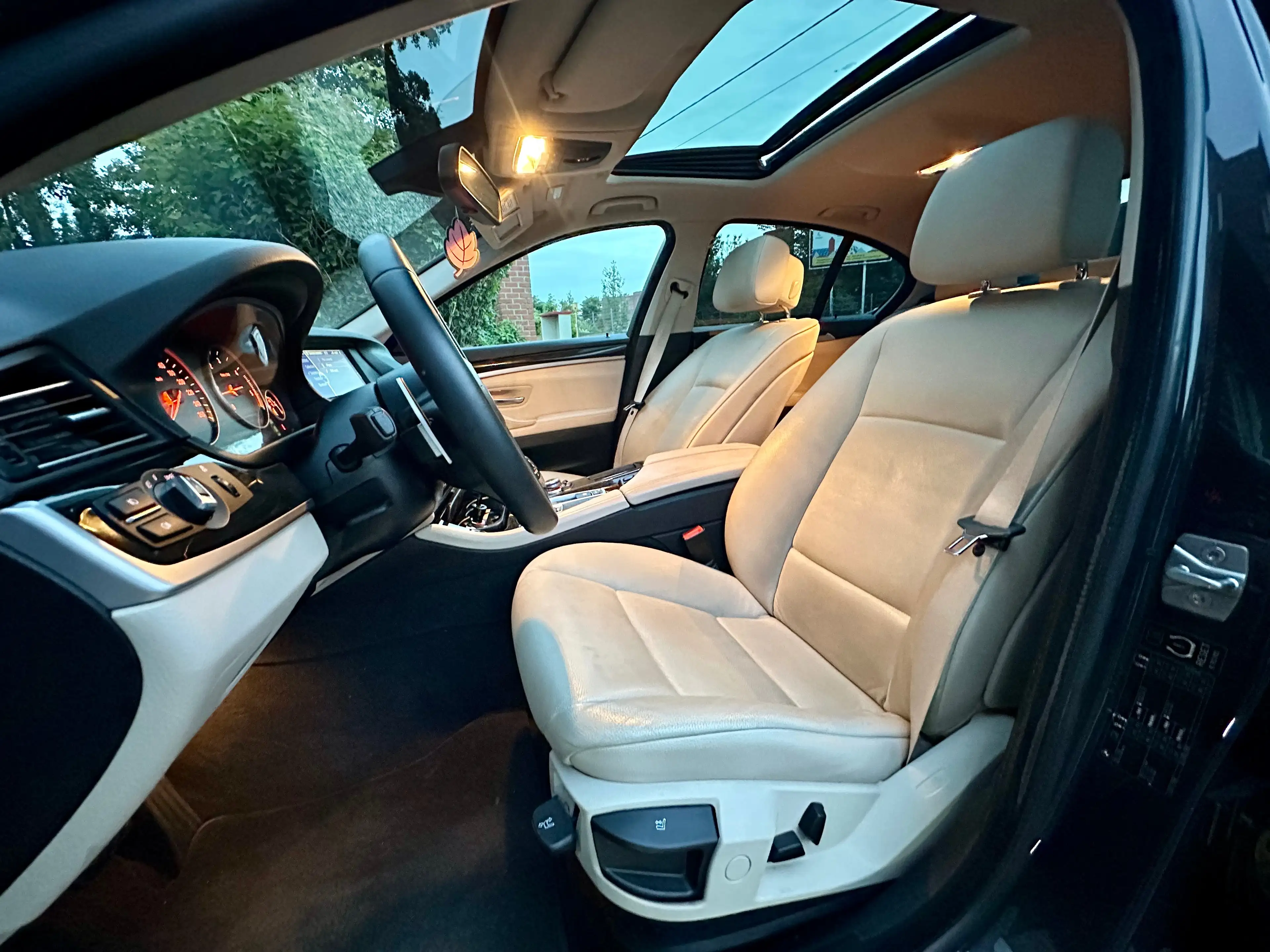 BMW 525 D 3.0 *1er-main* — photo 9