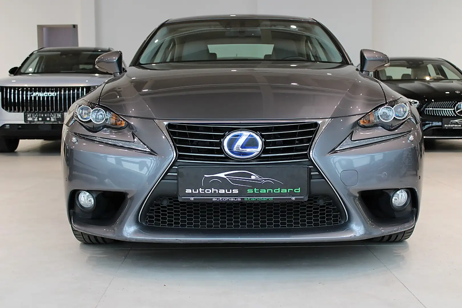Lexus IS 300 h Executive **Top Ausstattung** Grau - 2