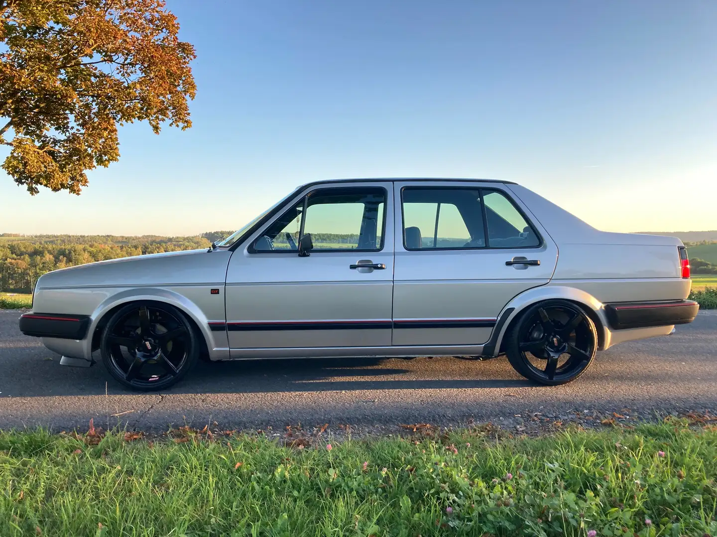 Volkswagen Jetta Jetta GT Срібний - 2