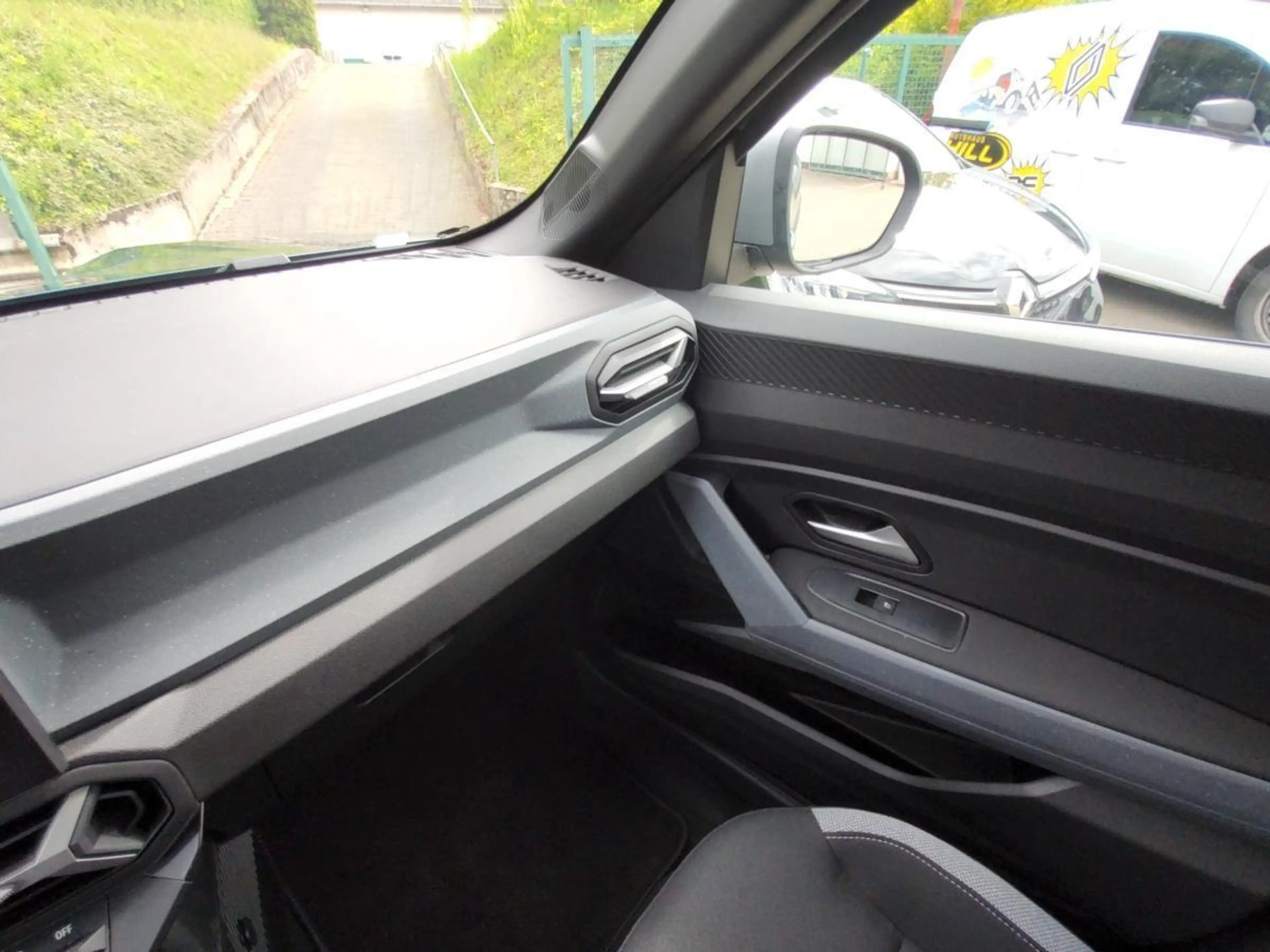 Dacia Duster Journey mild hybrid 140 — photo 14