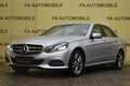 Mercedes-Benz E 200 BlueTec/PDC/SHZ/AHK/ALU/NAVI/KLIMA/PDC/EU6 Silber - thumbnail 1