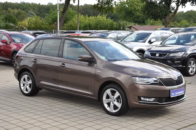 Skoda Rapid/Spaceback Rapid Spaceback Clever XENON-KLIMATRONIC-SHZ-PDC-TEMPOMAT-ALLWETTER-APPLE-ANDROID-DAB