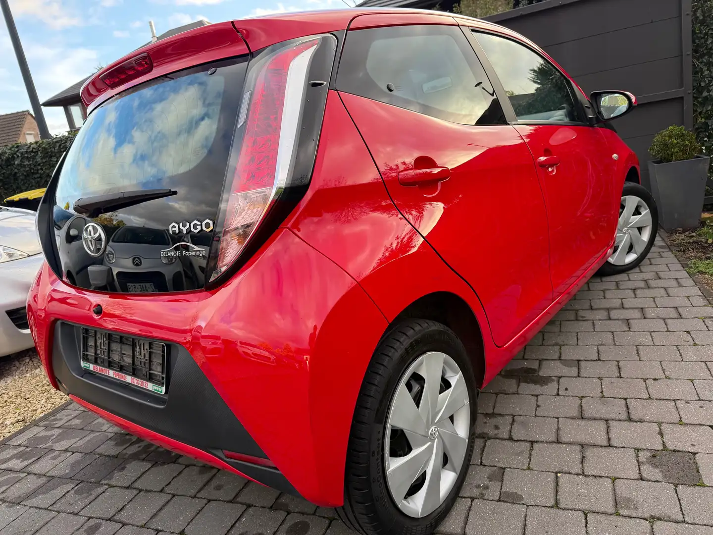 Toyota Aygo 1.0i * 47.000 Km *Véhicule Neuf* Euro 6B *CT OK Rouge - 2