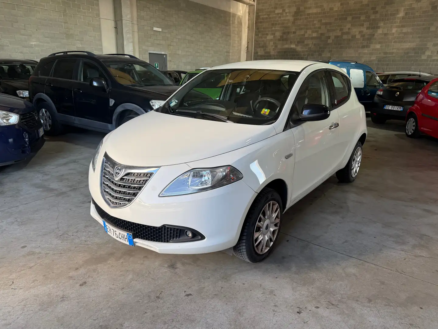 Lancia Ypsilon Ypsilon 0.9 t.air Platinum FRIZIONE DA FARE !!! - 1