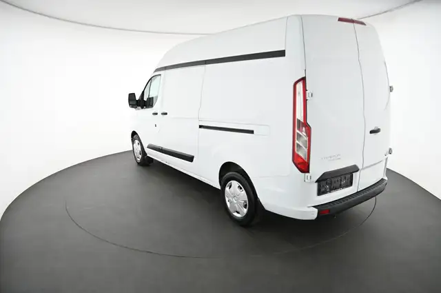 Ford Transit Custom view 9