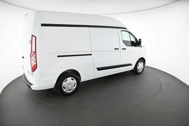 Ford Transit Custom view 4