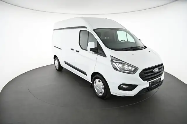 Ford Transit Custom view 10