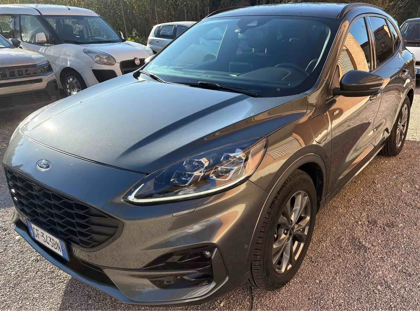 Ford Kuga Kuga III 2020 2.5 phev ST-Line X 2wd 225cv cvt Gris - 1
