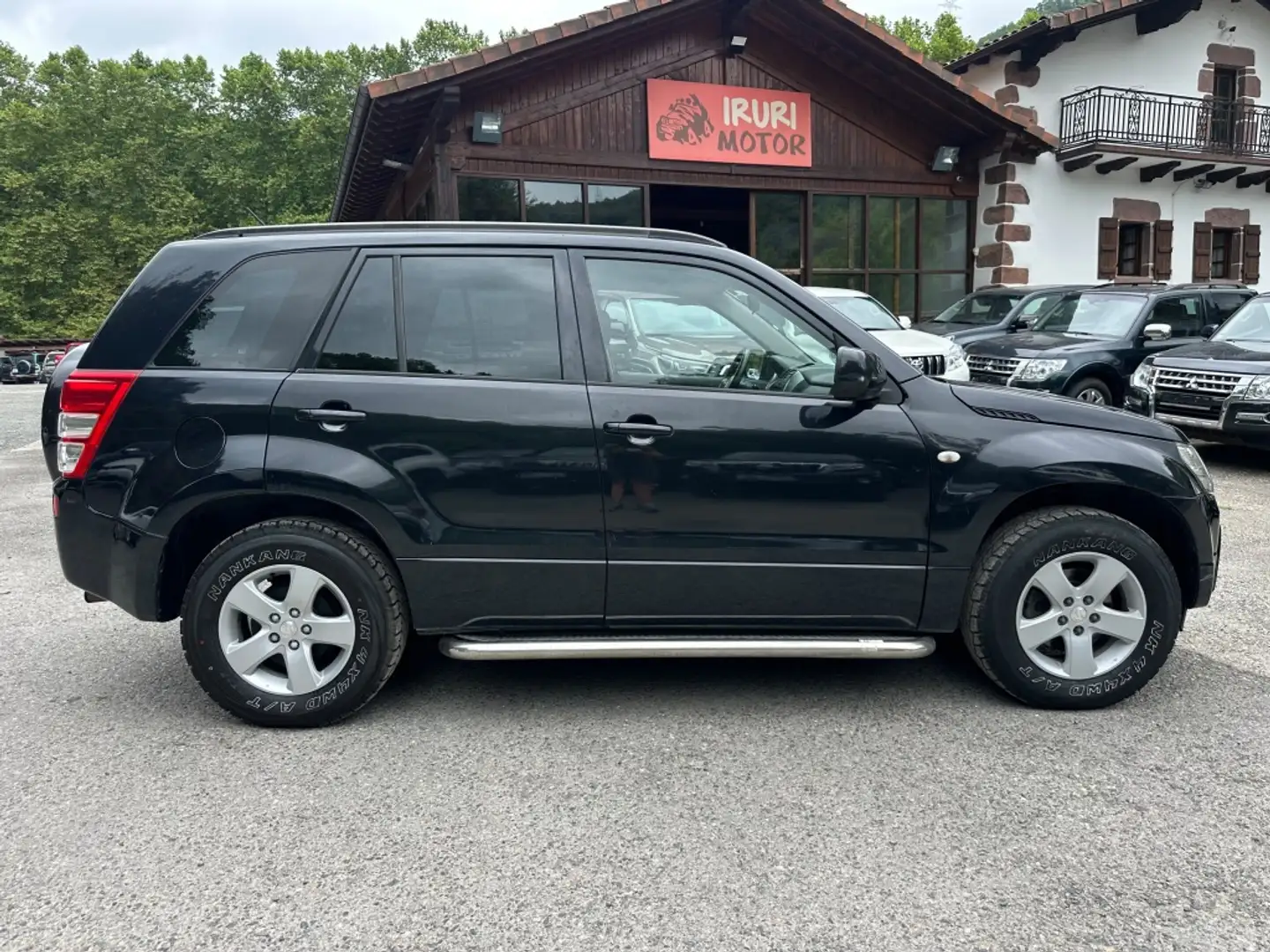 Suzuki Grand Vitara 2.0 JLX-A Negro - 1