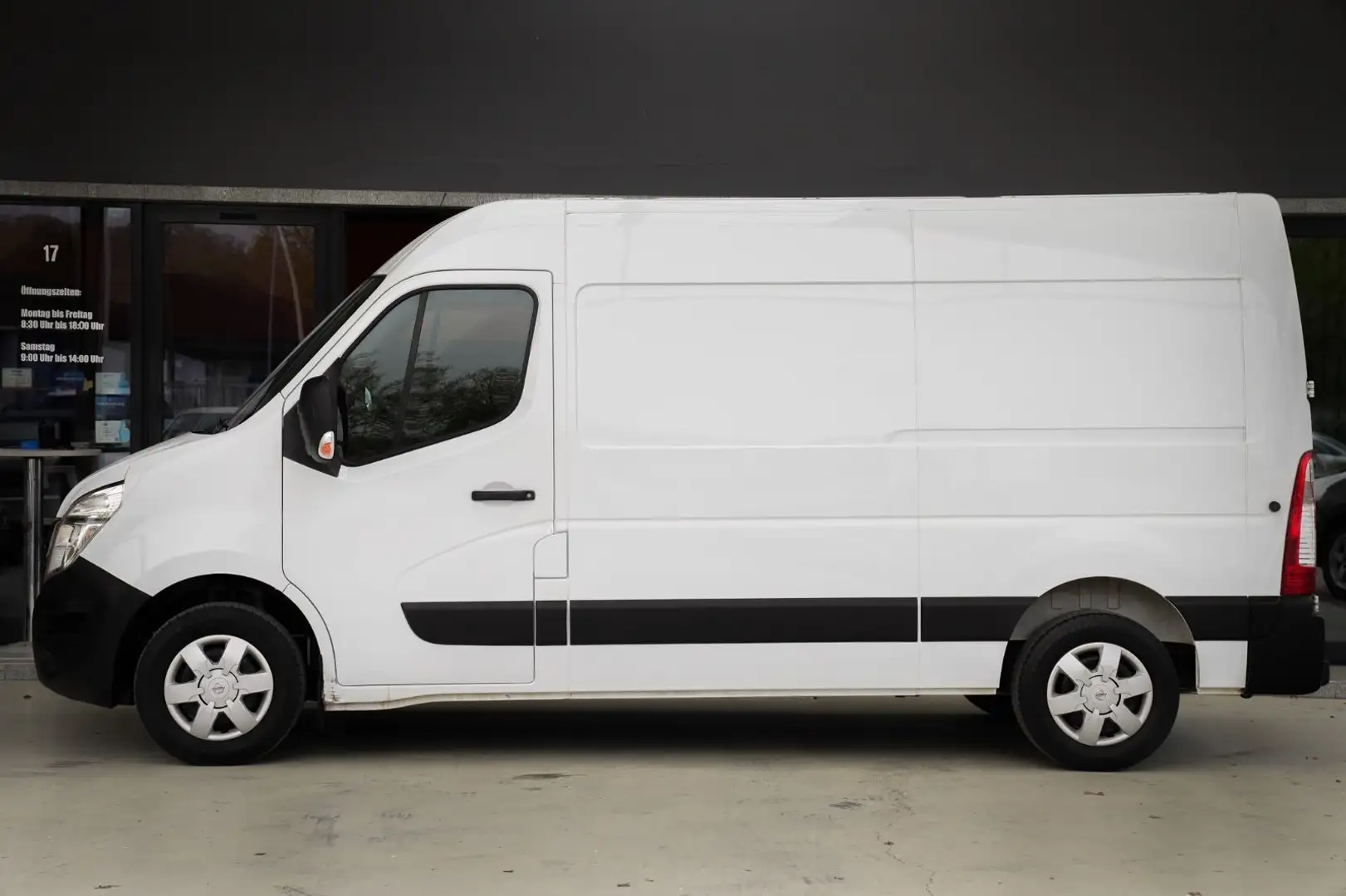 Nissan NV400 Kastenwagen L2H2 3,5t *Scheckheft/1.Hand* Blanc - 2