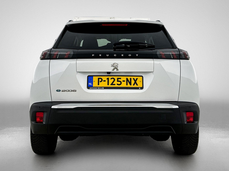 Peugeot e-2008 EV 136pk Allure Pack 50 kWh Automaat | 1ste Eigena — photo 8