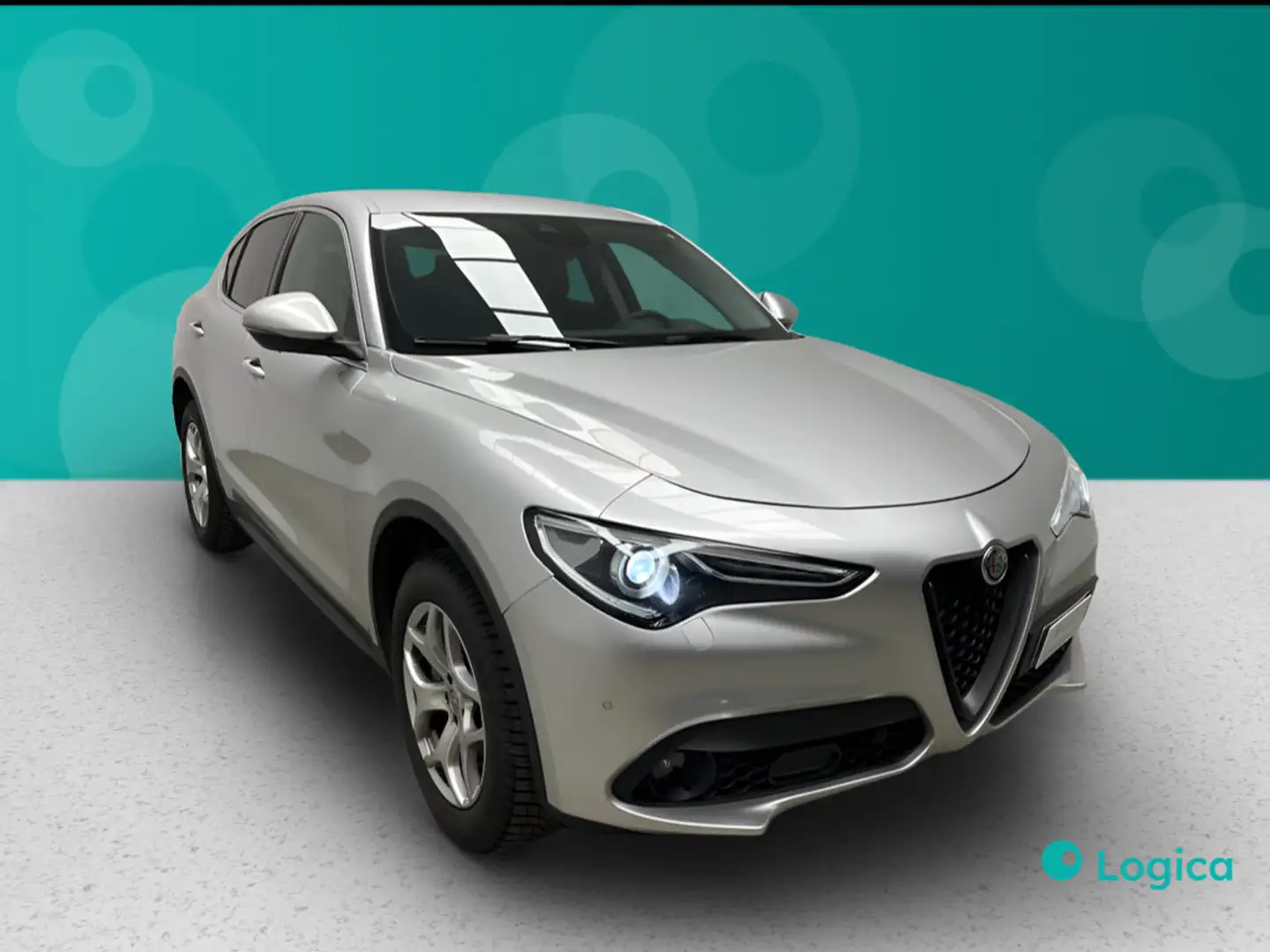 Alfa Romeo Stelvio 2.2 Turbo Executive Stříbrná - 1