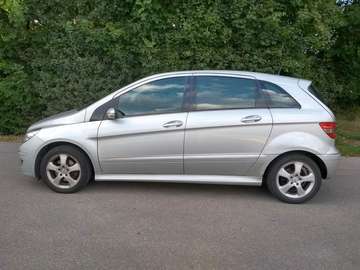 B 180 CDI, W245, silber metallic, erst 169' km, Diesel, Scheckheft gepflegt