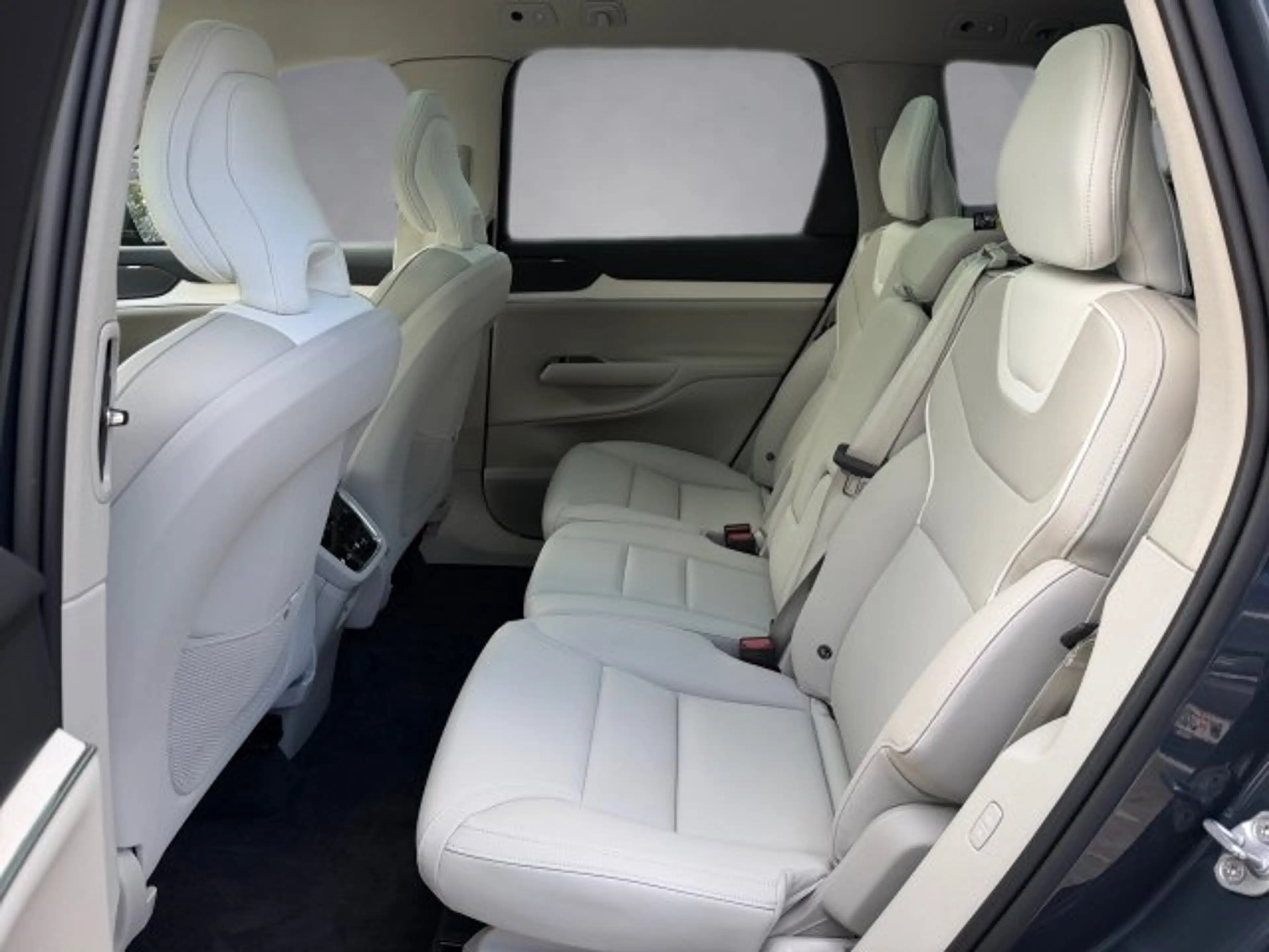 Volvo EX90 Twin Motor Ultra 7 Sitze — photo 12