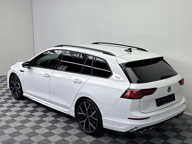 Volkswagen Golf view 3