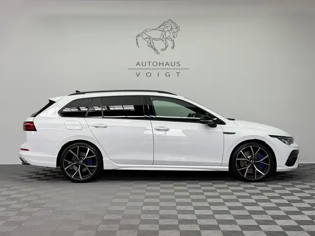 Volkswagen Golf view 4