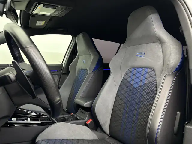 Volkswagen Golf view 9