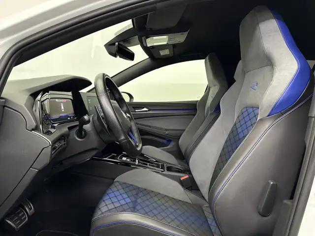Volkswagen Golf view 8