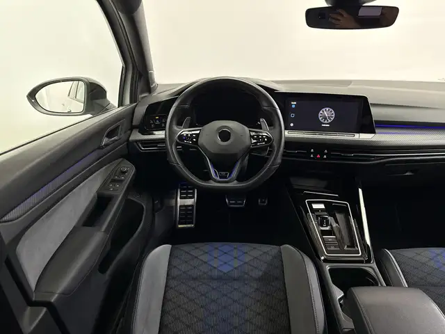 Volkswagen Golf view 11