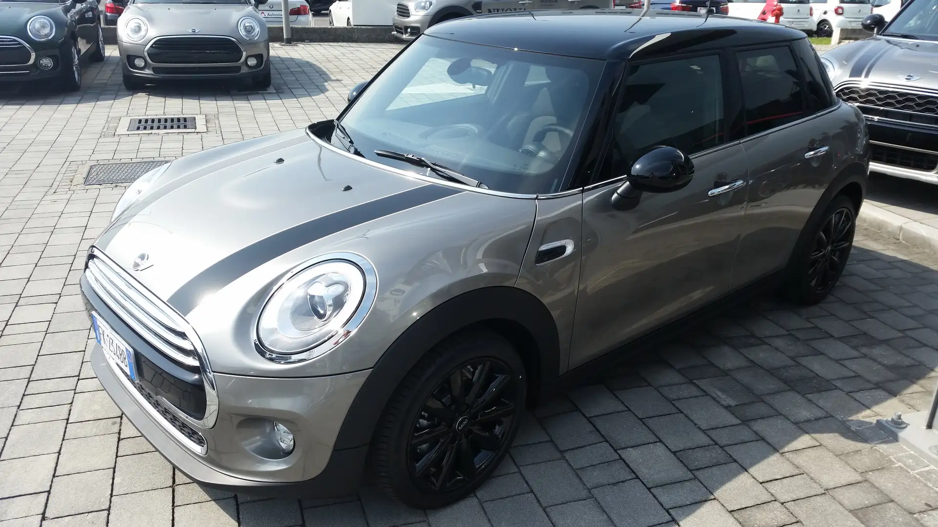 MINI Cooper D Mini 1.5 Cooper D Hype 5p auto - 1