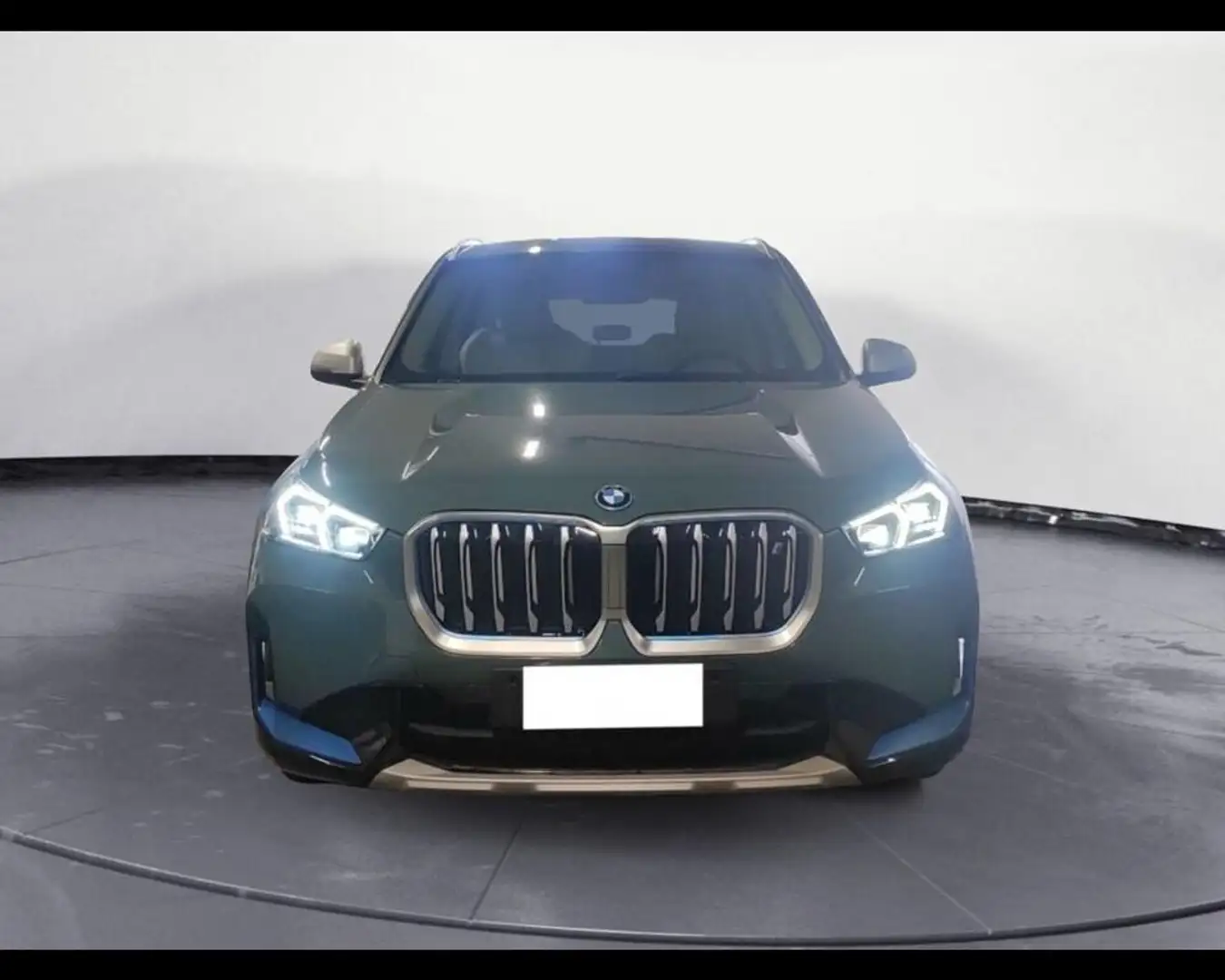 BMW iX1 30 xdrive X-Line Grün - 2