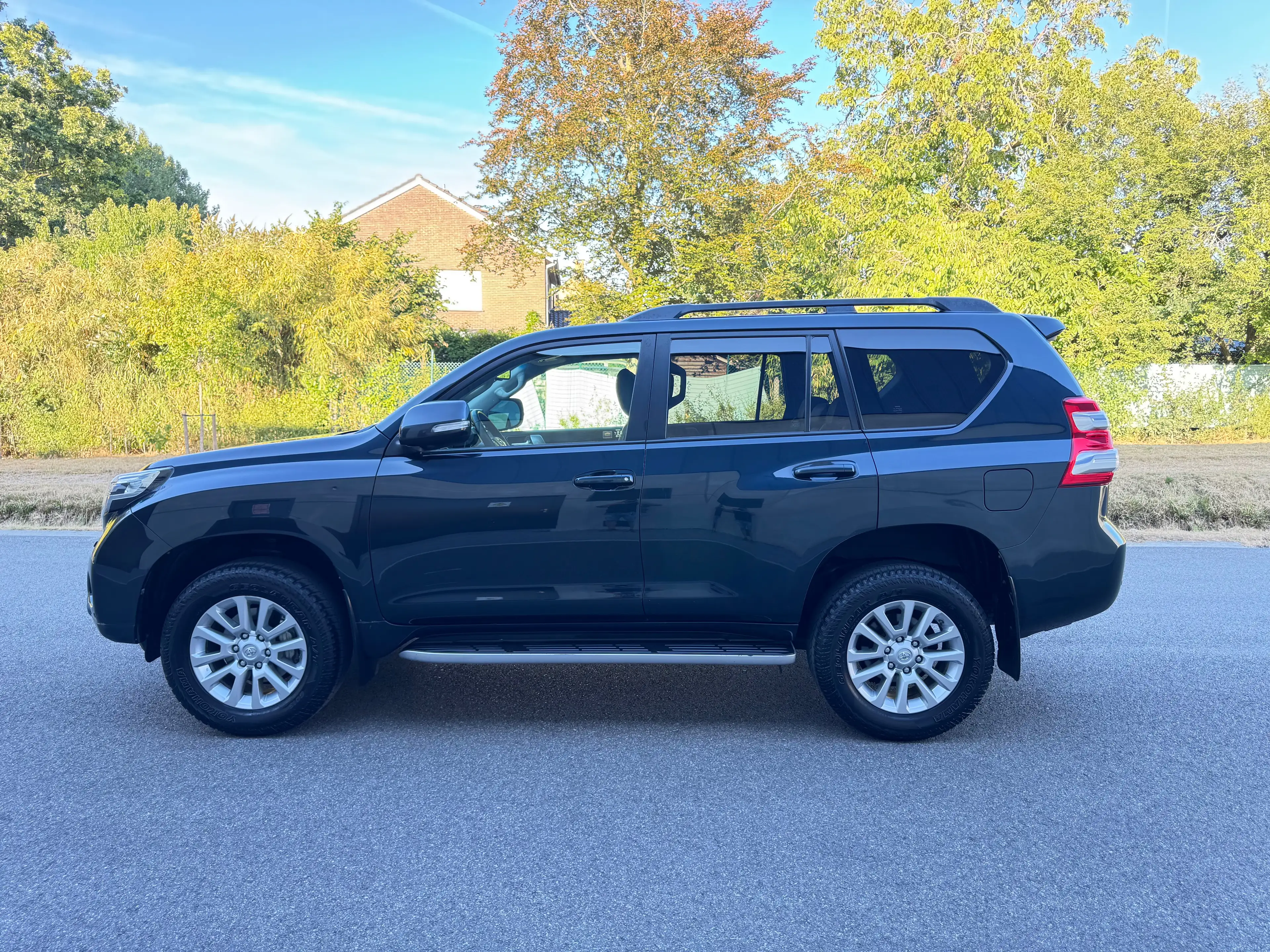 Toyota Land Cruiser 3.0 D-4D / Automaat / 5PL / Full-Option / Export Afrik Only — photo 7