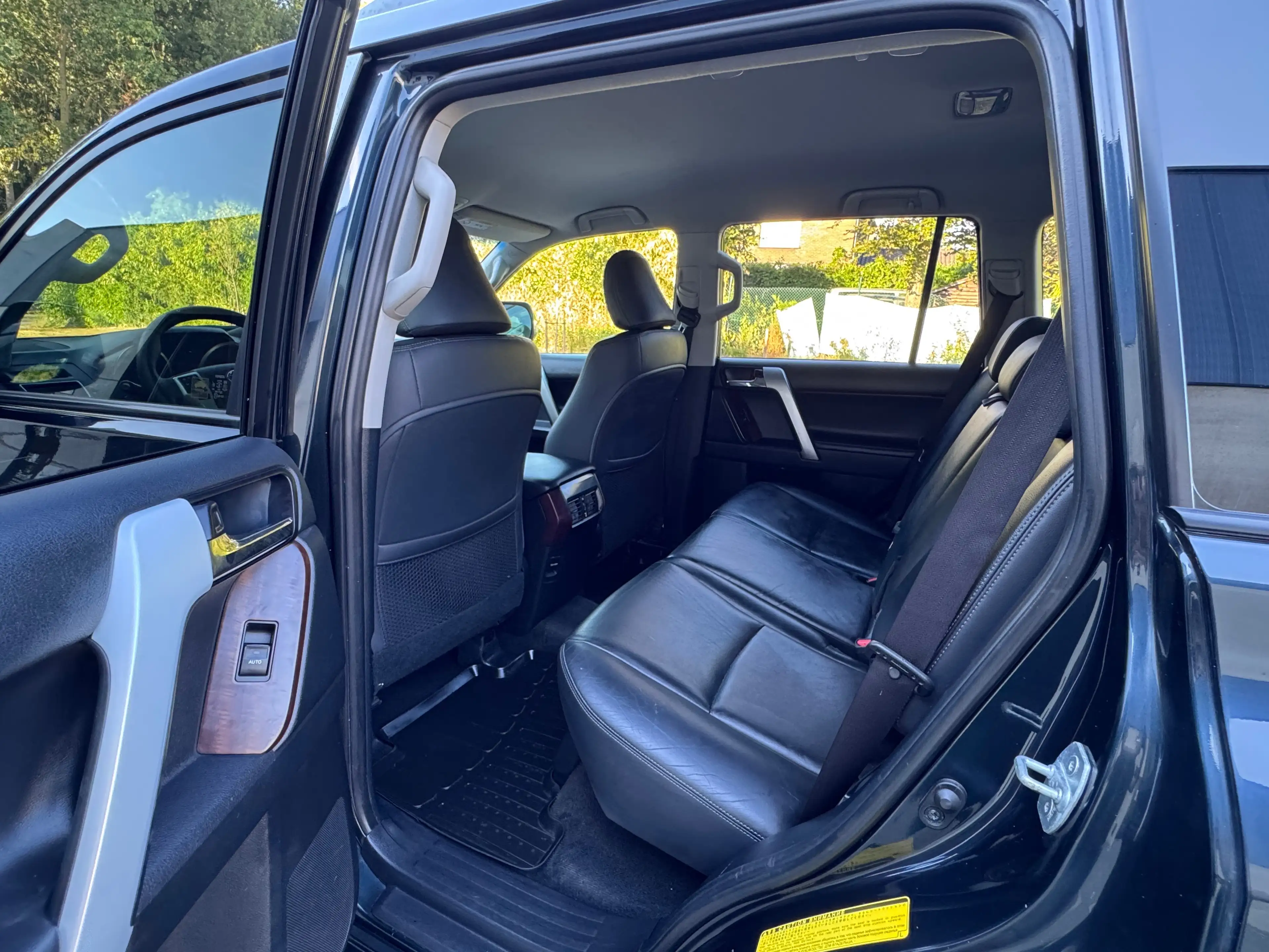Toyota Land Cruiser 3.0 D-4D / Automaat / 5PL / Full-Option / Export Afrik Only — photo 12
