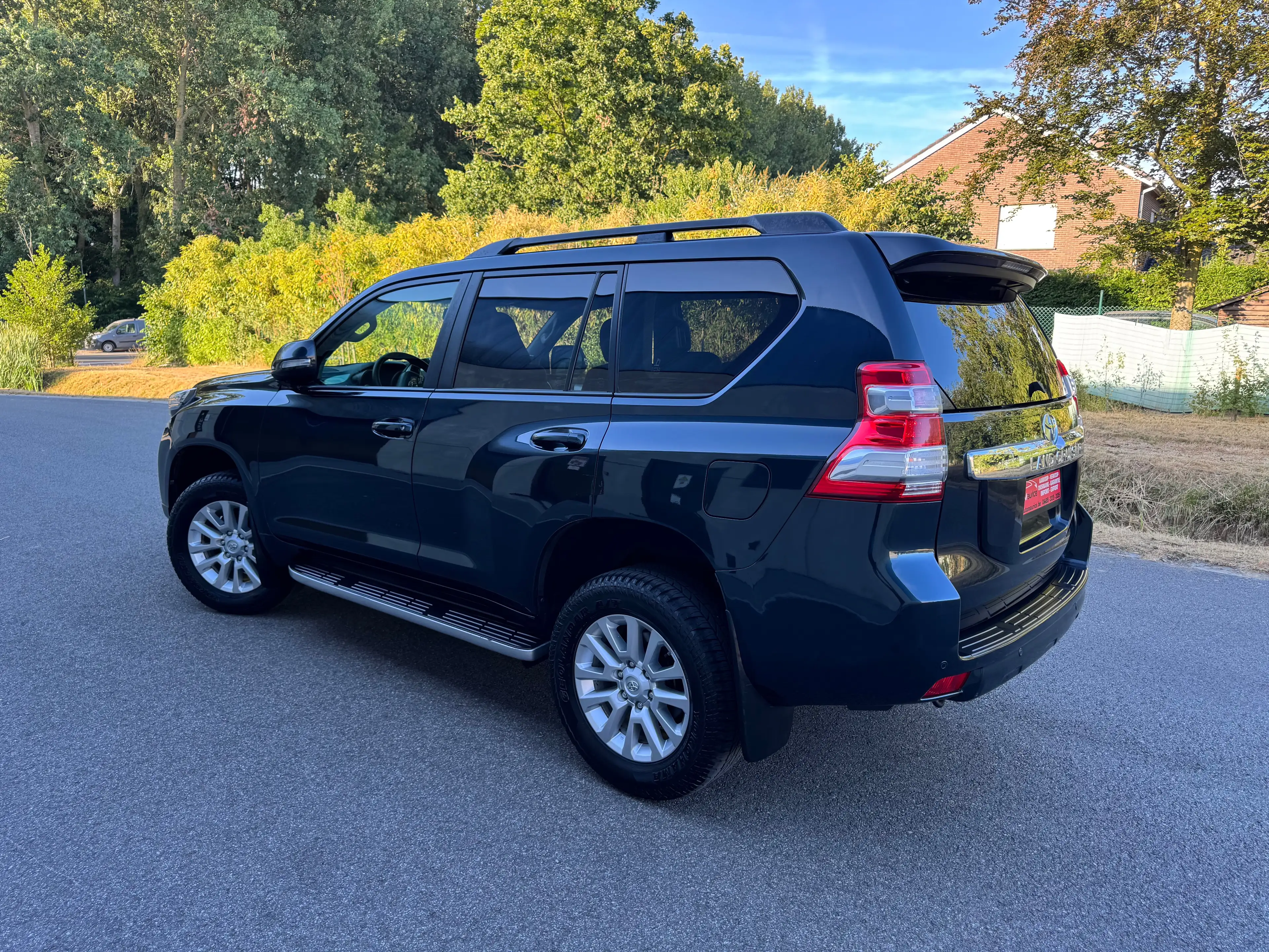 Toyota Land Cruiser 3.0 D-4D / Automaat / 5PL / Full-Option / Export Afrik Only — photo 3