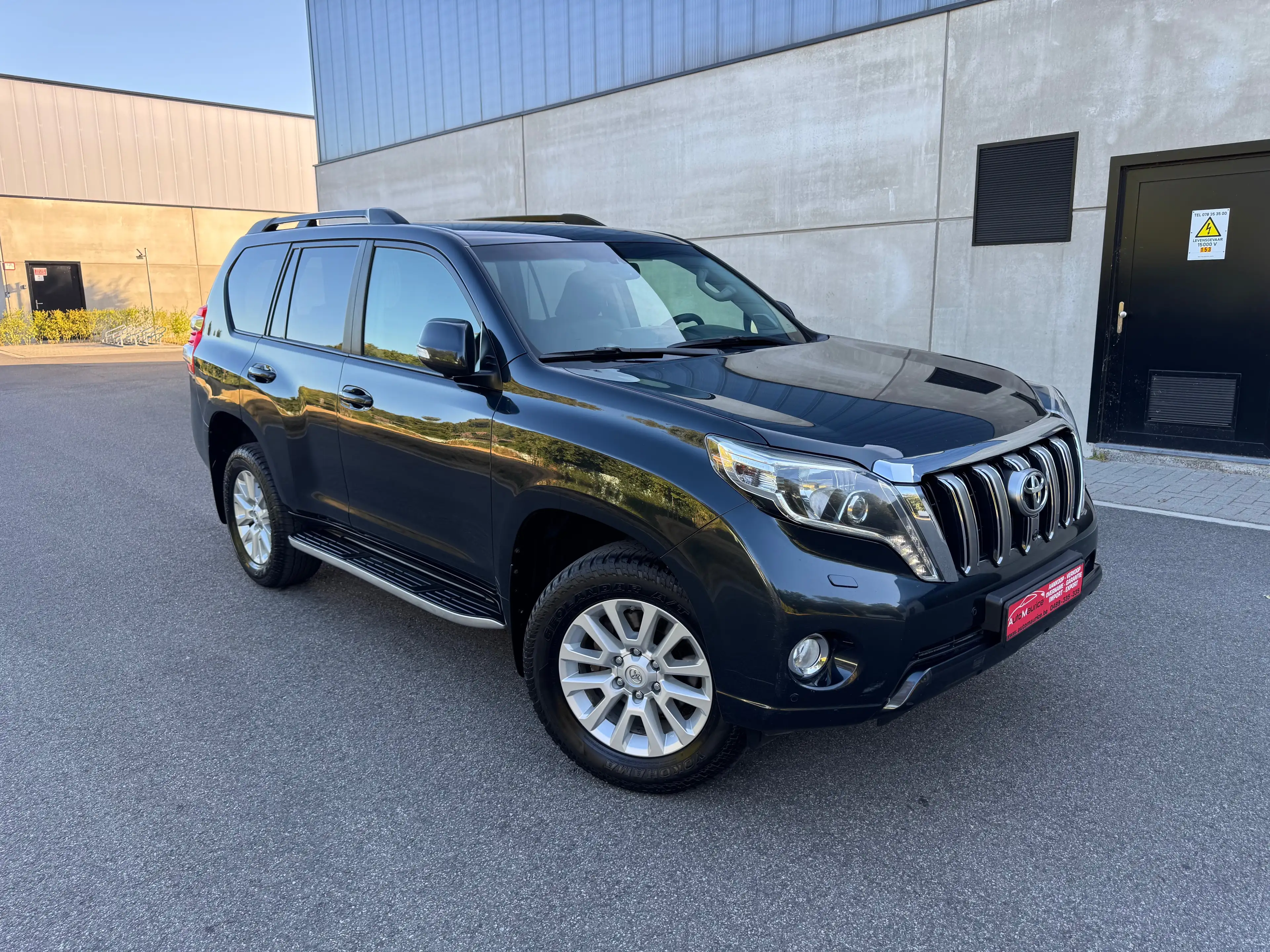 Toyota Land Cruiser 3.0 D-4D / Automaat / 5PL / Full-Option / Export Afrik Only — photo 2
