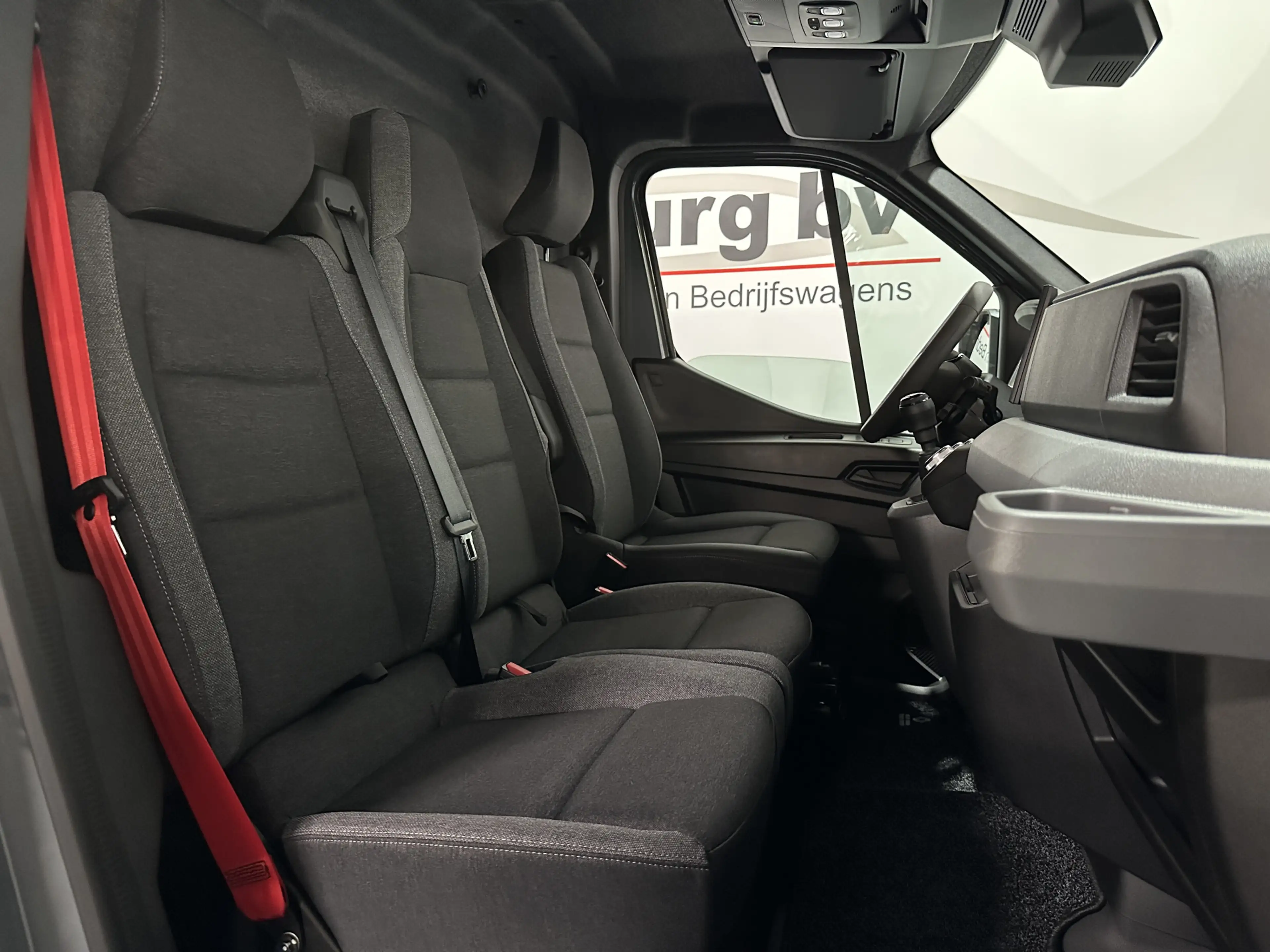 Renault Master T35 2.0 dCi 170 L3H2 Red Van - Camera / Carplay / — photo 23