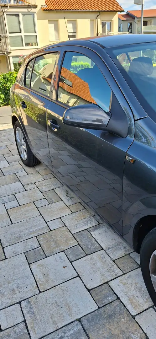 Opel Astra Astra 1.4 Selection 110 Jahre Grau - 1