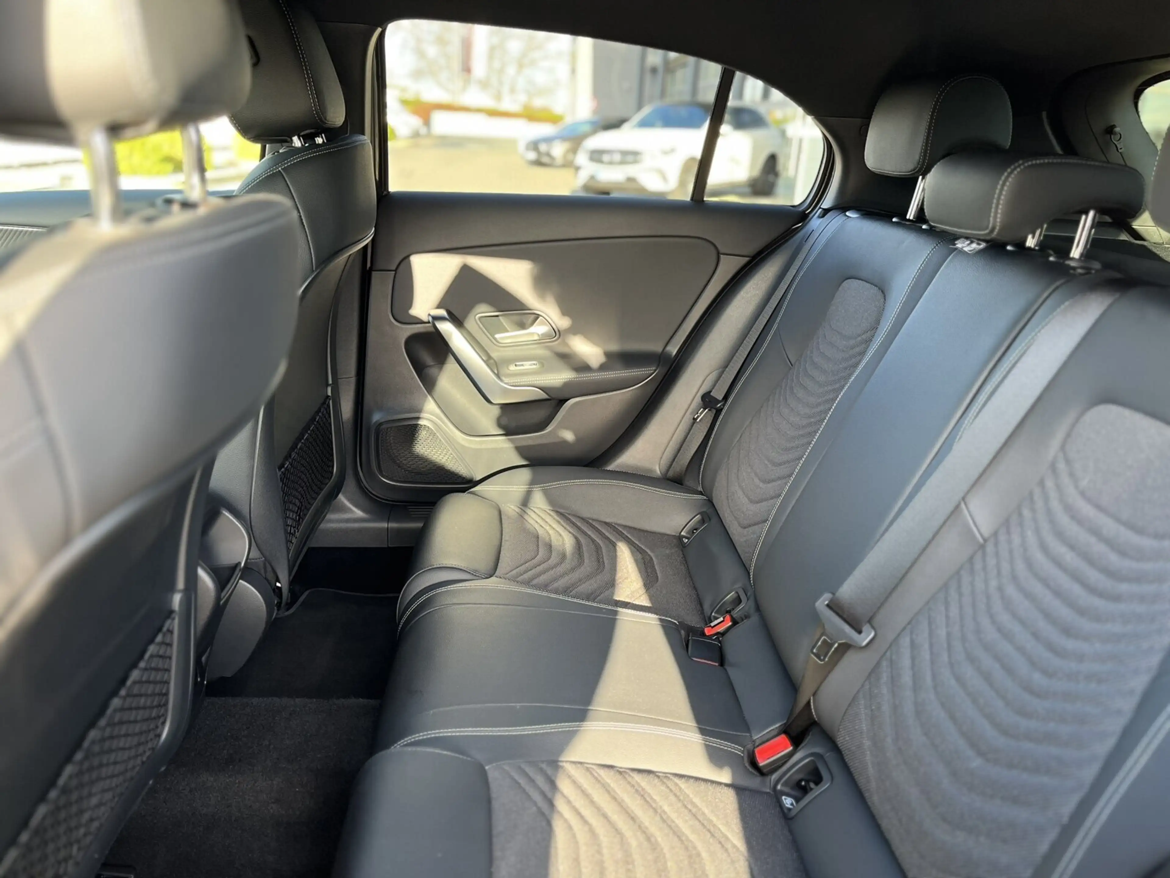 Mercedes-Benz A 250 A 250 e Progressive-Advanced+RüKa+Spurhalte+DAB+ — photo 12