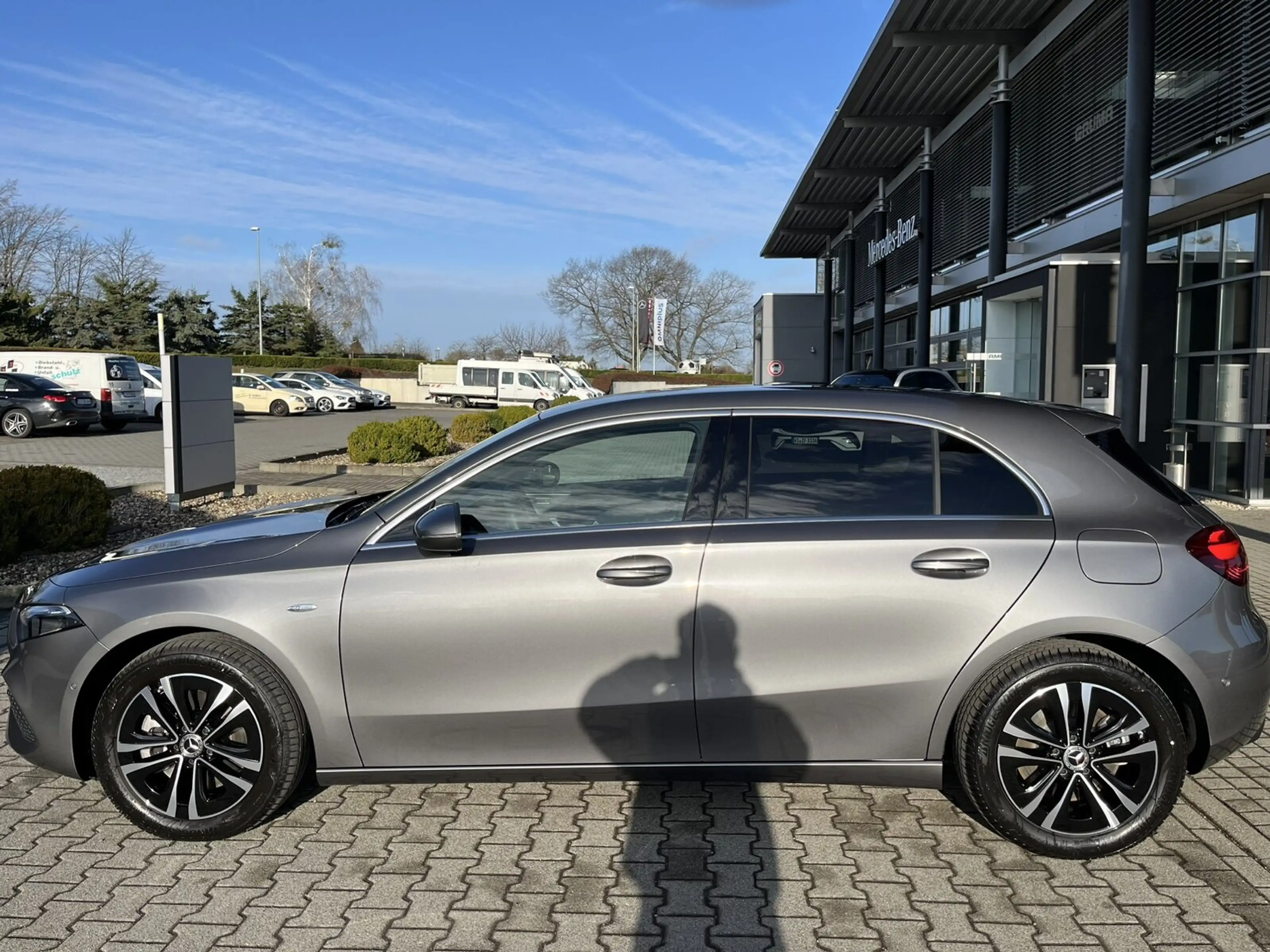 Mercedes-Benz A 250 A 250 e Progressive-Advanced+RüKa+Spurhalte+DAB+ — photo 11