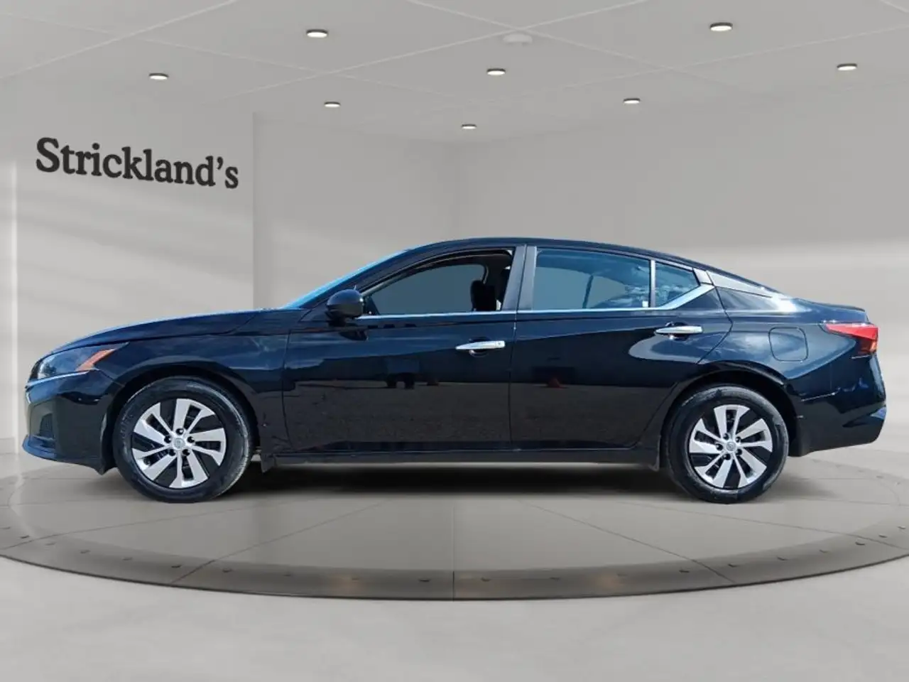 Nissan Altima fotografie Nissan Altima